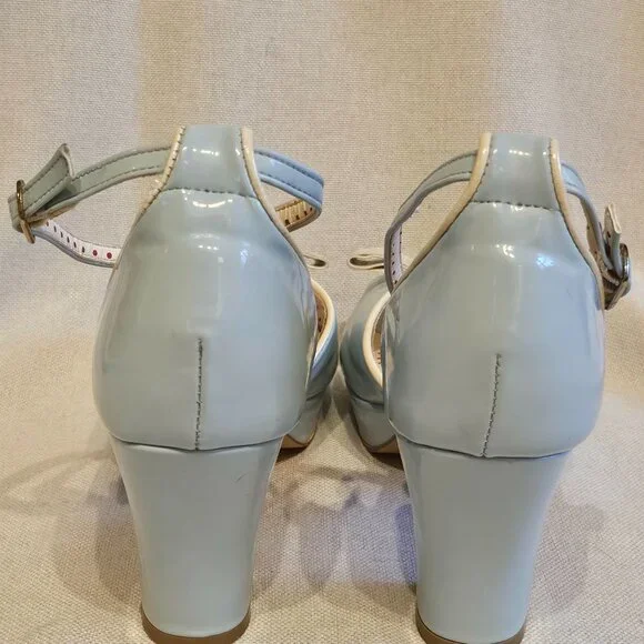 B.A.I.T. But Another Innocent Tale Blue Cream "Betty" Women Heels size 10 - Picture 2 of 6